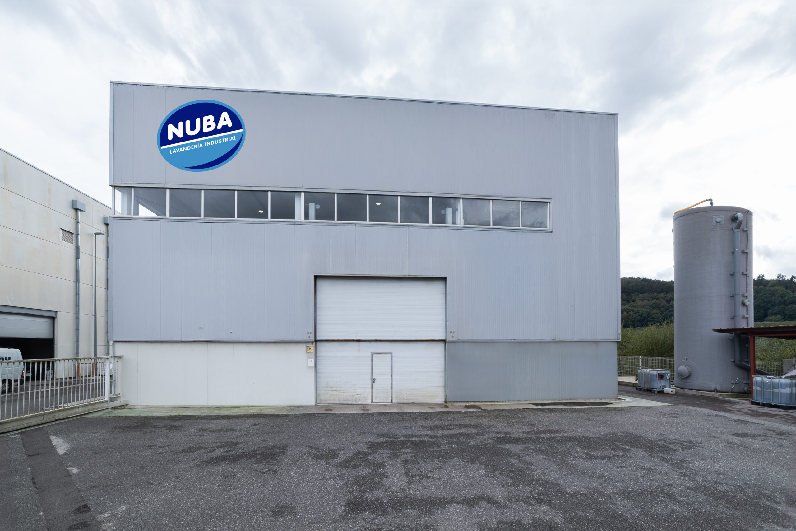 fachada nuba, contacto lavanderi aindustrial nuba